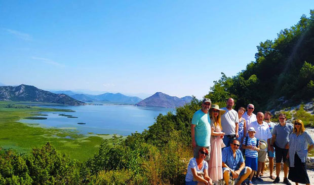 БАЛКАНСКА ЦАРИЦА МЕЂУ ЛОКВАЊИМА: Глумци из Београда одушевљени Скадарским језером